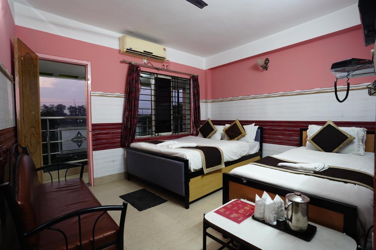 סיליגורי Tirupati Lodge Njp מראה חיצוני תמונה