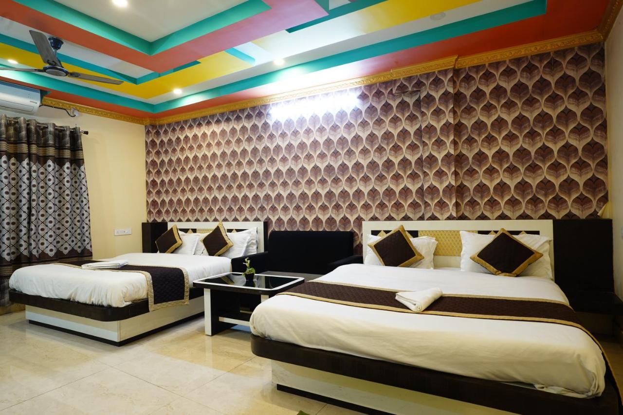 סיליגורי Tirupati Lodge Njp מראה חיצוני תמונה