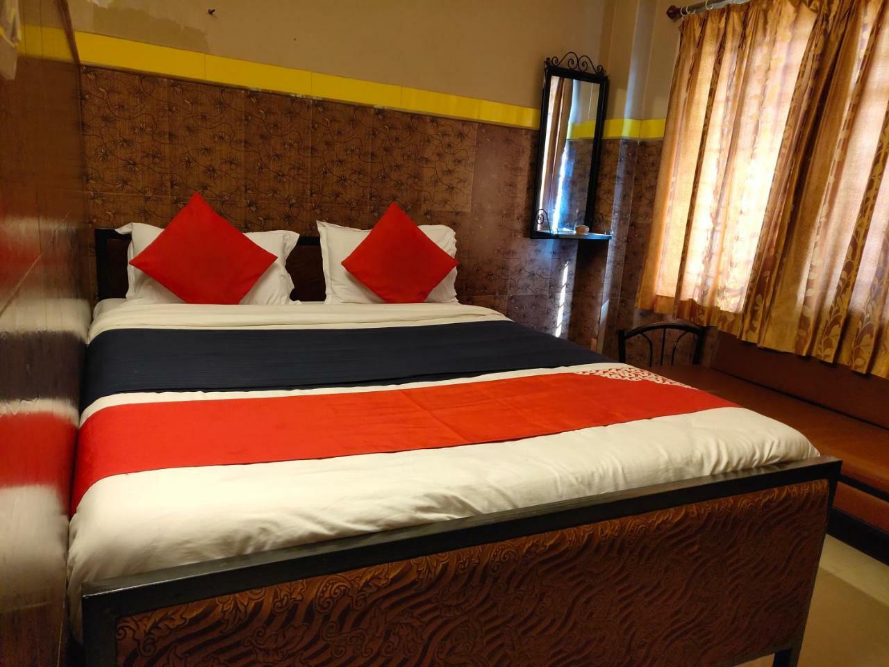 סיליגורי Tirupati Lodge Njp מראה חיצוני תמונה