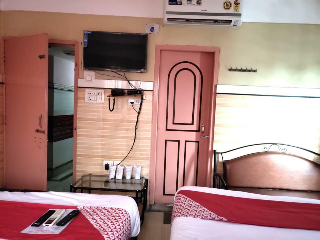 סיליגורי Tirupati Lodge Njp מראה חיצוני תמונה