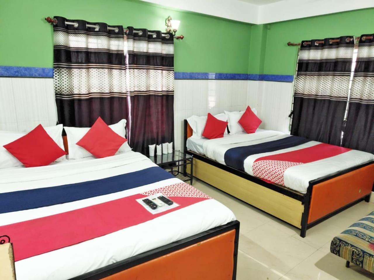 סיליגורי Tirupati Lodge Njp מראה חיצוני תמונה