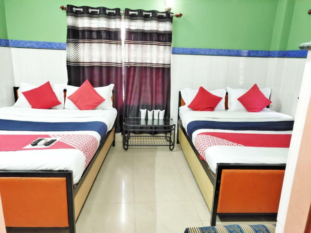 סיליגורי Tirupati Lodge Njp מראה חיצוני תמונה