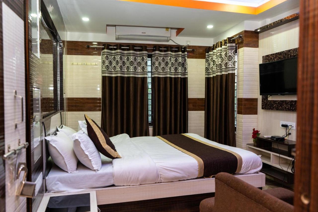 סיליגורי Tirupati Lodge Njp מראה חיצוני תמונה